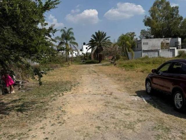 SE VENDE TERRENO EN FRACCIONAMIENTO