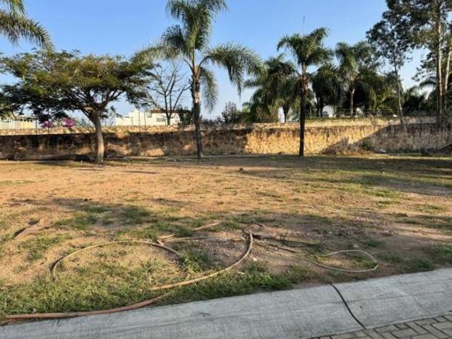 Se VENDE TERRENO en LOS ALMENDROS, ZAPOPAN, JALISCO
