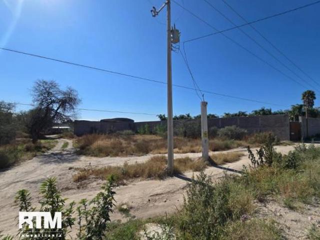 Se vende terreno escriturado cerca del aeropuerto