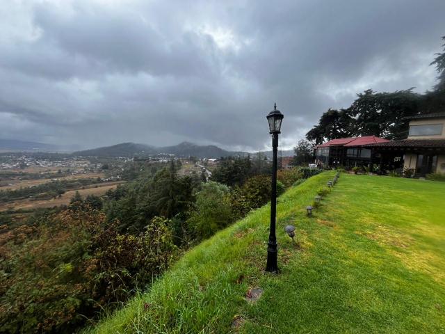 SE VENDE TERRENO SUBIENDO PARA EL ESTRIBO EN PÁTZCUARO, MICHOACÁN