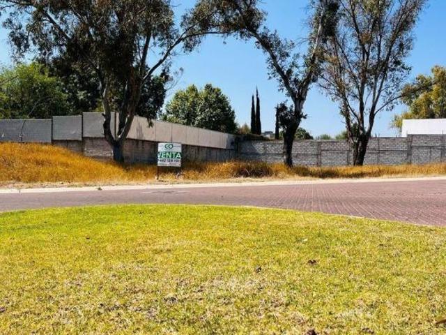 SE VENDE TERRENO USO MIXTO CD MADERAS EL MARQUES QRO
