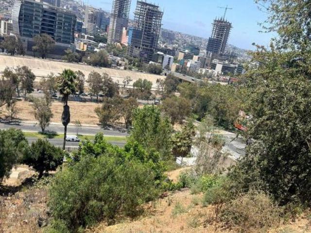 Se vende terreno 296 m² Mineral de Santa Fe cercano de Zona Río Tijuana