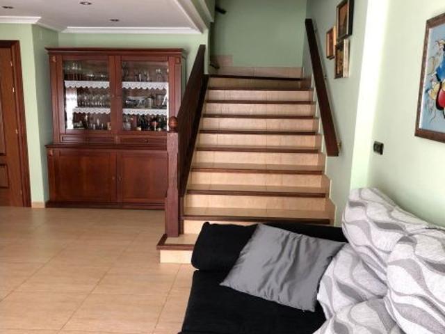 SE VENDE UNIFAMILIAR EN MANSILLA DE LAS MULAS