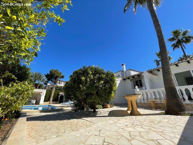 Se vende villa preciosa con encanto, andando a Moraira Pueblo y a la playa de El Portet