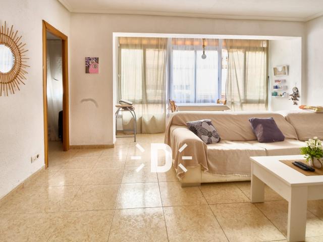 SE VENDE VIVIENDA EN MASSANASSA CON INQUILINO
