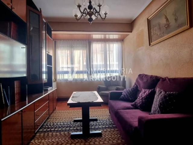 Se vende vivienda exterior con terraza
