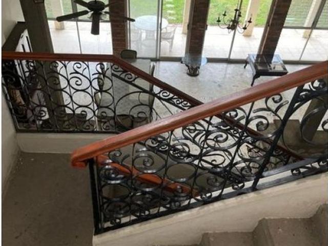 SE VENDE Y RENTA CASA EN DEPORTIVA