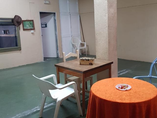 Se vende adosado con amplio patio