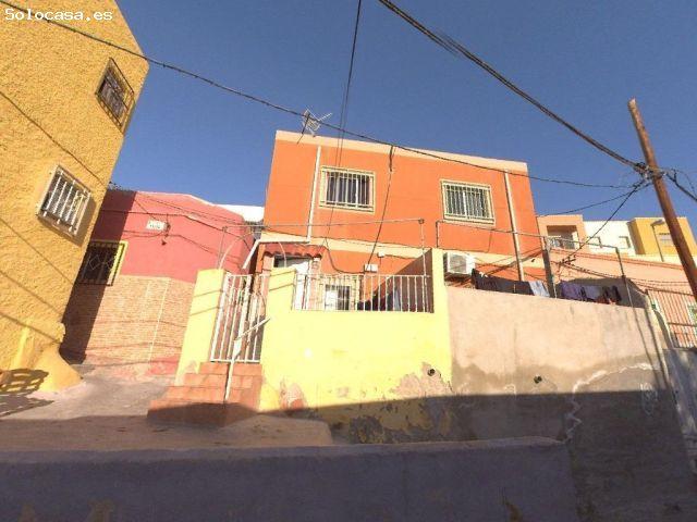 Se vende Adosado en Almería sin Posesión