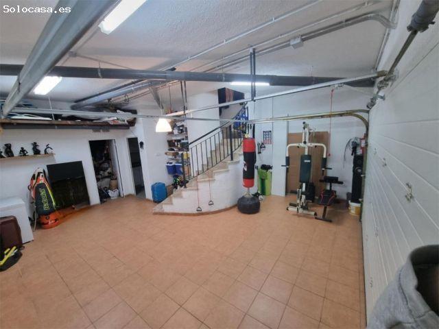 Se vende adosado en La Pobla de Vallbona, Valencia