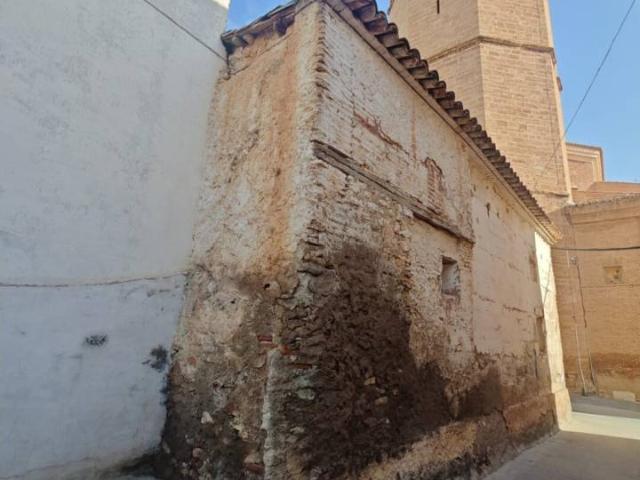 Se vende almacen en Cariñena