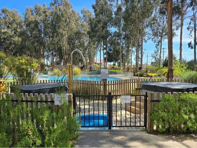 Se vende amoblado condominio con seguridad | 2 dormitorios por 3800.00 en Algarrobo
