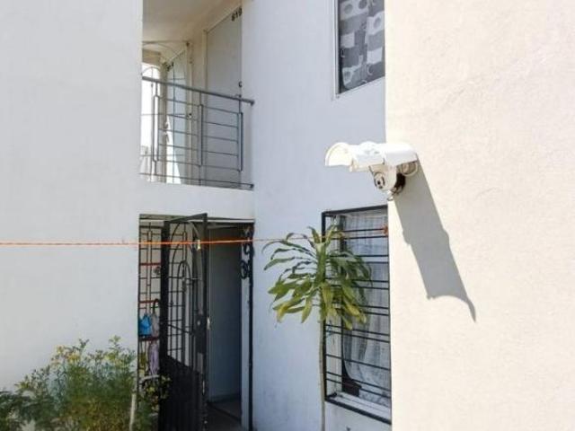 SE VENDE AMPLIO DEPARTAMENTO PLANTA BAJA