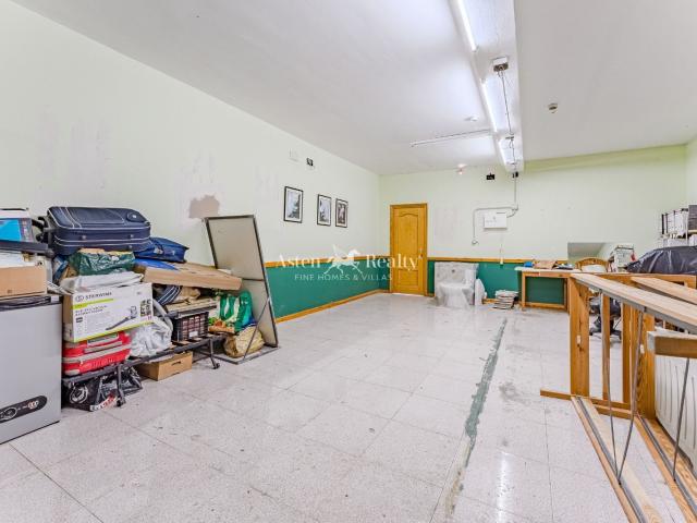 Se vende amplio local de 140 m2 en ubicación privilegiada. 150m² De la Arena