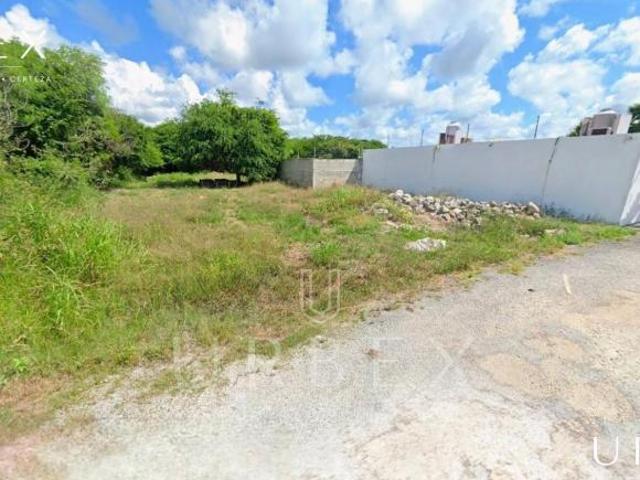 SE VENDE AMPLIO TERRENO EN IMI, CAMPECHE