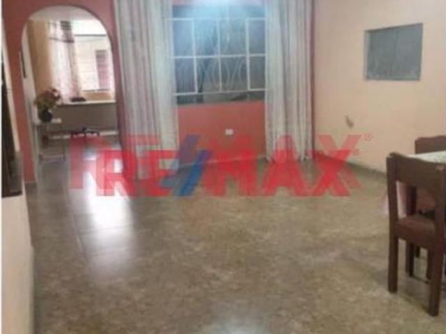 Se Vende Amplio Y Acogedor Duplex Con Azotea Totalmente Techada