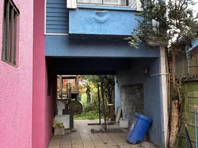 Se vende amplia casa con excelente ubicacion en san pedro de la paz | 5 dormitorios por 750000. 00 en San Pedro de la Paz