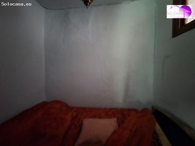 SE VENDE AMPLIA CASA EN CALATAYUD