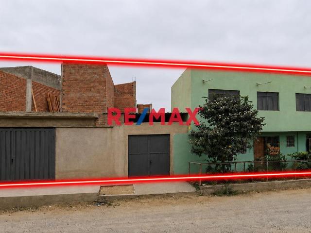 Se Vende Amplia Casa En Esquina 2 Pisos Sector Rio Seco, El Porvenir