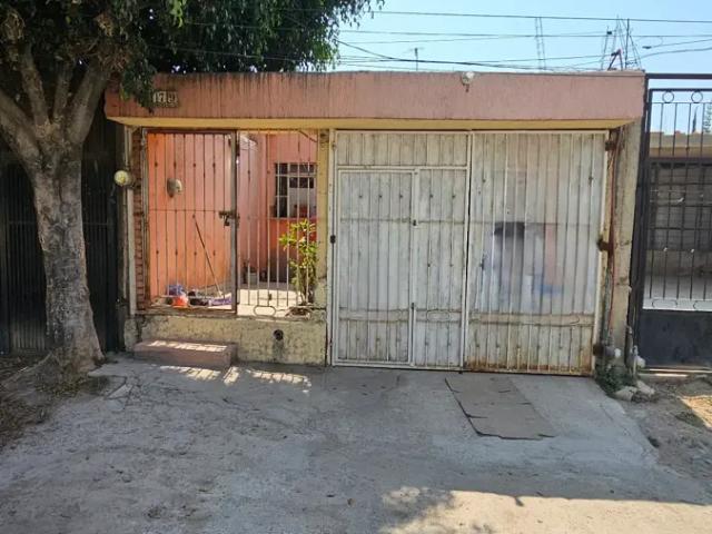 Se vende amplia casa en Santa Paula, Tonalá
