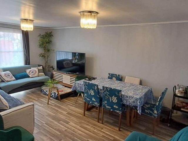 Se vende amplia casa hayden con canada san joaquin
