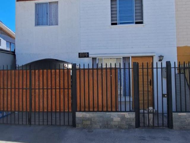 SE VENDE AMPLIA Y COMODA CASA EN VILLA TALINAY, COQUIMBO