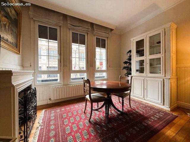 Se Vende Amplia Vivienda con Licencia Turistica de 3 Dormitorios y 2 Baños en Zona abandoibarra Gu