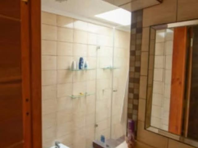 Se vende amplía y hermosa casa 5 dormitorios principal con jacuzzi y walking closed 4 baños. 5 dormitorios por 5424.00 en Pedro Aguirre Cerda