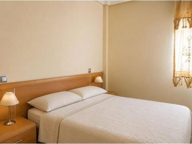 SE VENDE APARTAMENTO CÉNTRICO EN ISLA PLANA