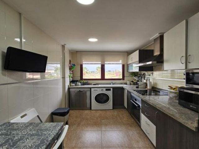 SE VENDE ÁTICO DÚPLEX CON GARAJE EN EL BARRIO DE SAN ROQUE NOVELDA ALICANTE