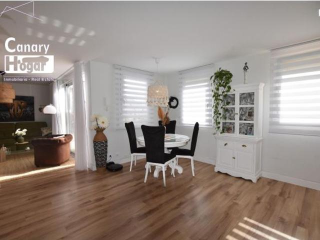 Se Vende Atico Duplex de esquina Reformado en Complejo El Barranco Amarilla Golf con vistas al mar