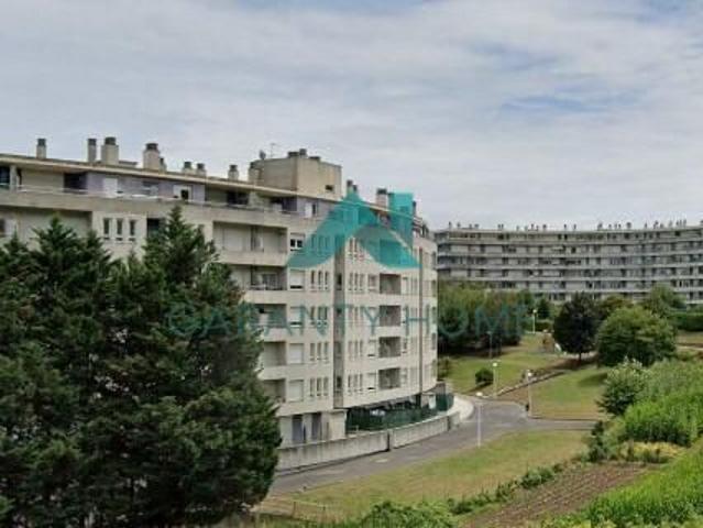 Se vende bajo en Castro