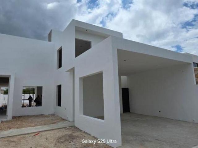SE VENDE BONITA CASA EN CONDOMINIO CON DOBLE ALTURA Y RECÁMARA EN PLANTA BAJA