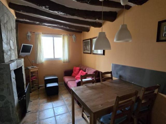 Se vende bonita casa en Mesones de Isuela