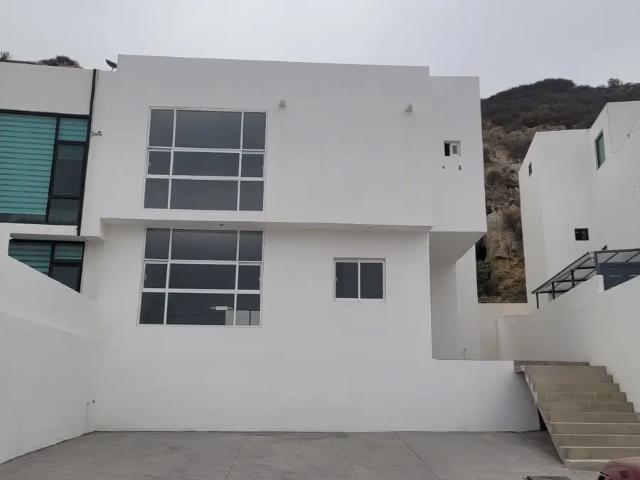 SE VENDE CASA NUEVA EN FRACCIONAMIENTO VILLAMAR, PLAYAS