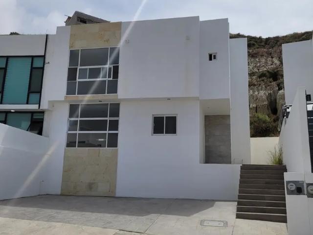 SE VENDE CASA NUEVA EN FRACCIONAMIENTO VILLAMAR, PLAYAS