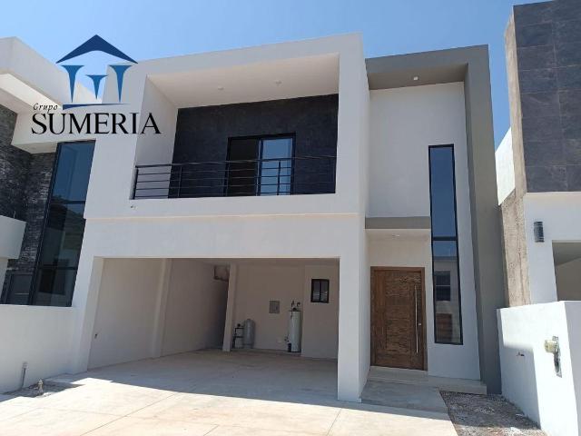SE VENDE CASA NUEVA en Valdivia