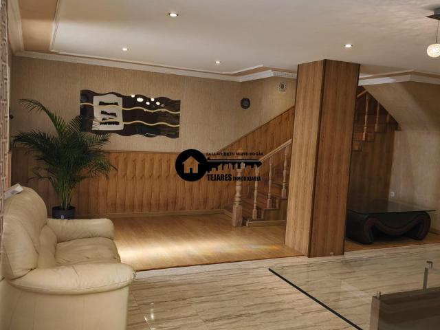 SE VENDE CASA O CHALET INDEPENDIENTE TOTALMENTE REFORMADO EN EL SALOBRAL