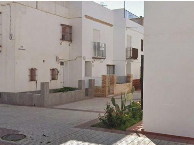SE VENDE CASA OKUPADA en Calle ORQUIDEAS Nº 8 Palacios y Villafranca Los Sevilla