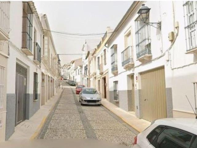 SE VENDE CASA OKUPADA en Calle SAN JUAN Nº 16 Estepa Sevilla