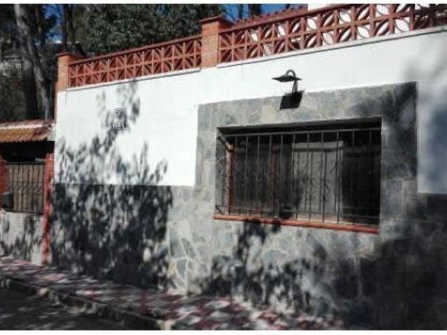 Se vende Casa OKUPADA en Calle Santiago Rusiol 59 Esparreguera, Barcelona