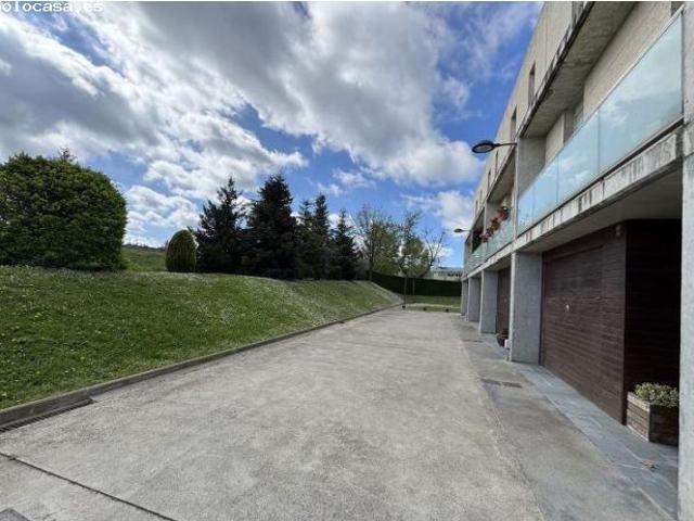 SE VENDE casa OKUPADA en Calle Verinal Nº 30 Tona Barcelona