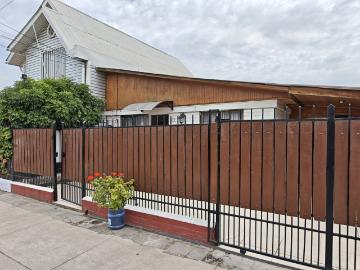 Se vende casa a 2 cuadras de mall Arauco Maipu