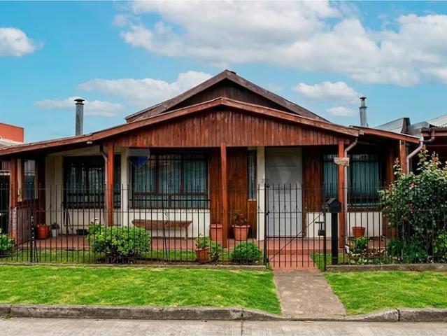Se vende casa a pasos del parque estadio | 3 dormitorios por 138000. 00 en Temuco