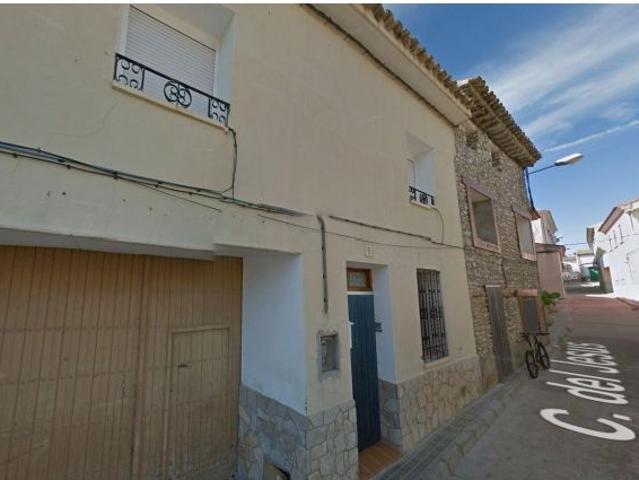 Se vende casa adosada en Lanaja Huesca