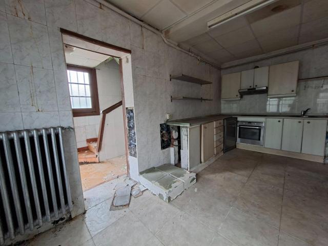 Se vende casa adosada en Lieres, Siero