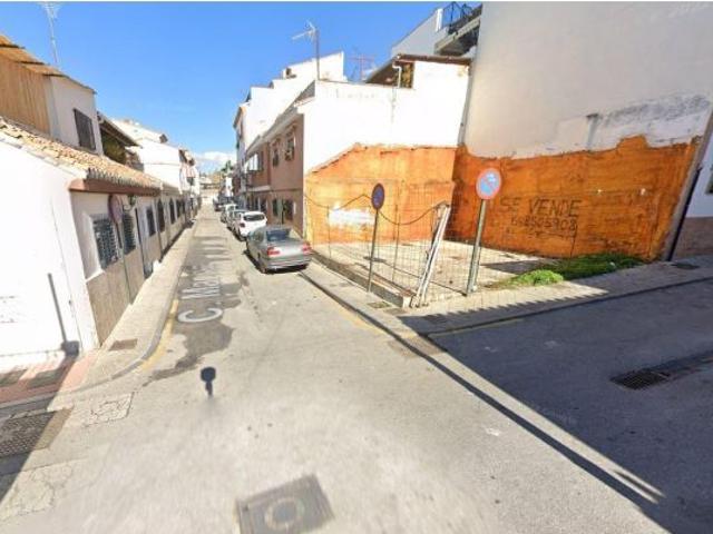 Se vende casa adosada OKUPA en Granada Granada