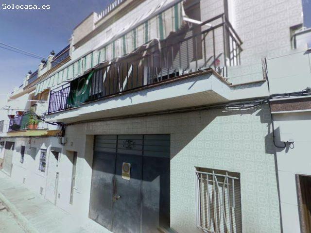 SE VENDE CASA ADOSADA OKUPADA en C/ Pepe Hillo Nº 19 Coria del Río Sevilla