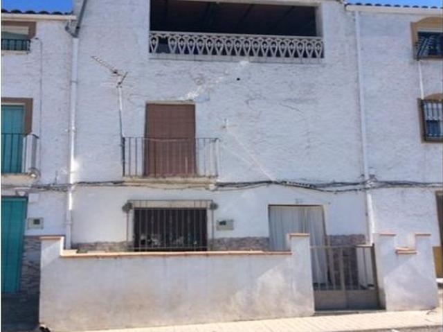 Se vende Casa Adosada OKUPADA en Calle Vista Alegre 19 Beas de Segura, Jaén