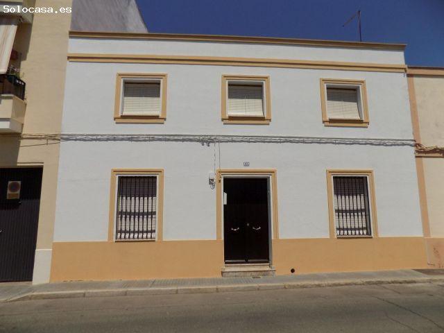 Se vende Casa Adosada OKUPADA en Calle Calle Arroyo 43 Guareña, Badajoz